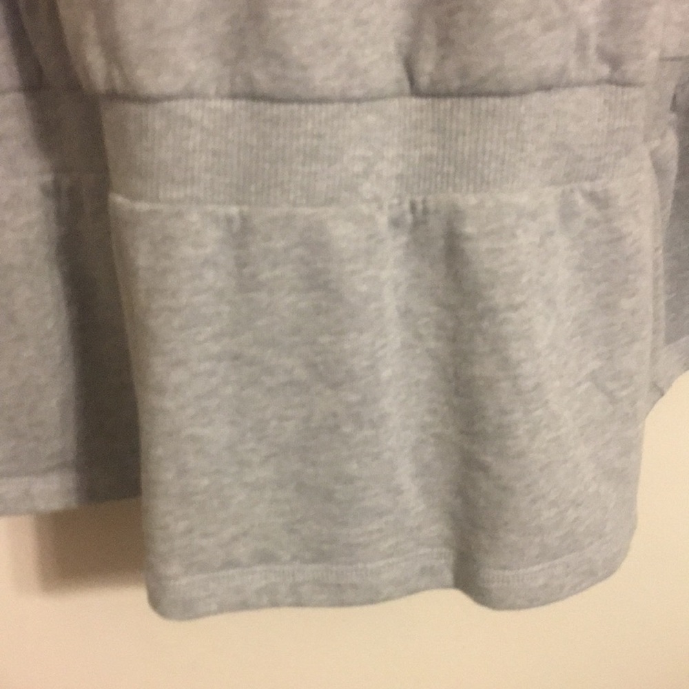 Sweatshirt - Picture 5 of 6